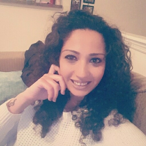 Meet your Posher, Suzie - Picture 1 of 1